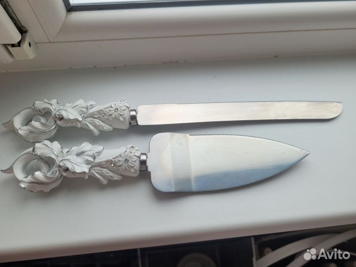 Свадебный нож и лопатка для торта