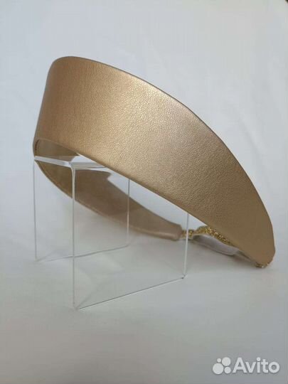 Кокошник золотой