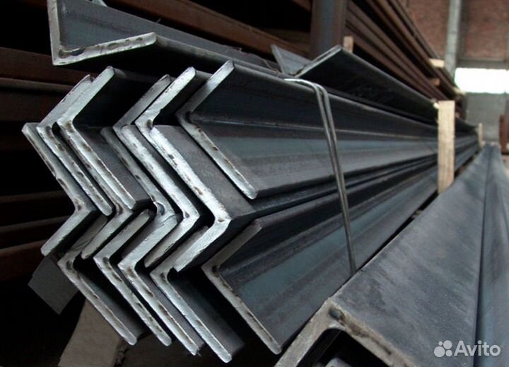 Уголок металлический