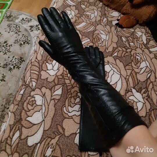 Перчатки