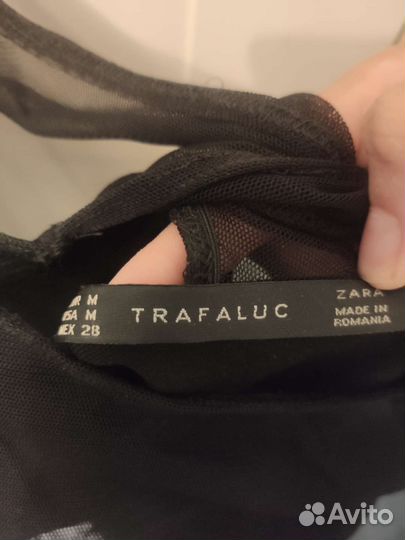 Платье zara корректирует фигуру