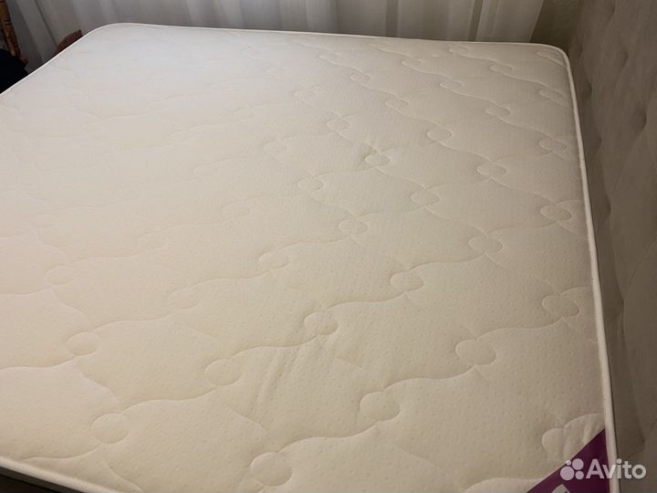 Кровать 2-х спальная с матрасом