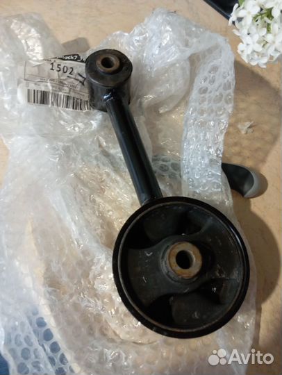 Опора двигателя правая задняя