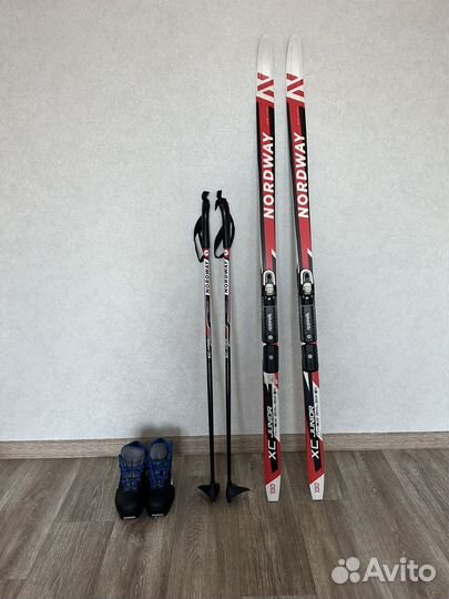 Беговые лыжи