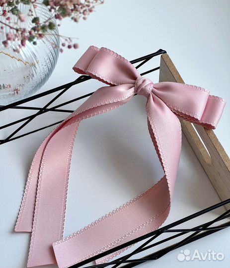 Бант из сатиновой ленты