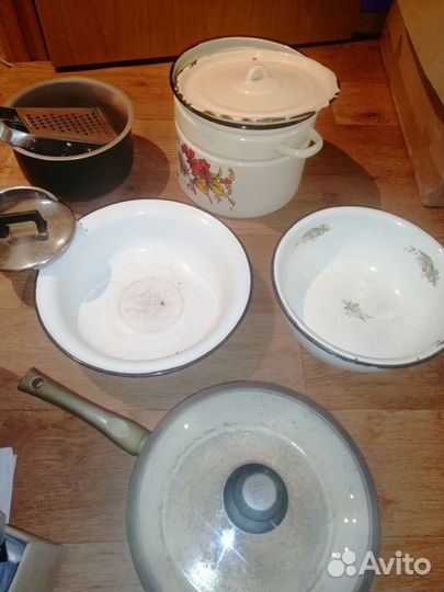 Кастрюля, казан, чашки, скоаордки