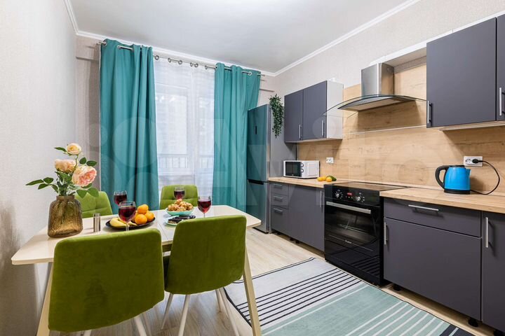 2-к. квартира, 65 м², 4/14 эт.