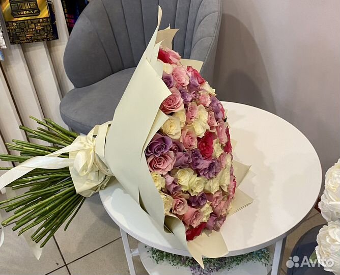 Букеты из 101 розы. Бесплатная доставка по Калуге