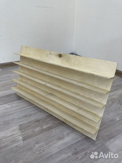 Выставочное оборудование полка для очков