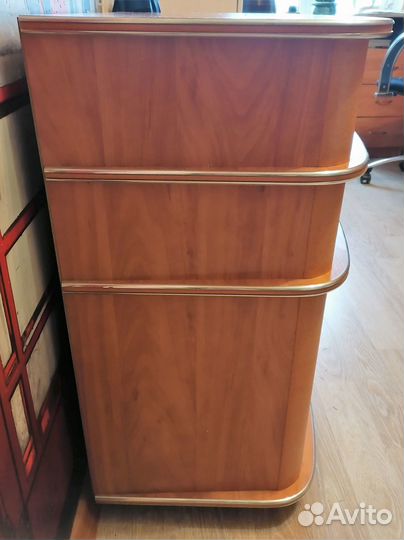 Тумба под телевизор