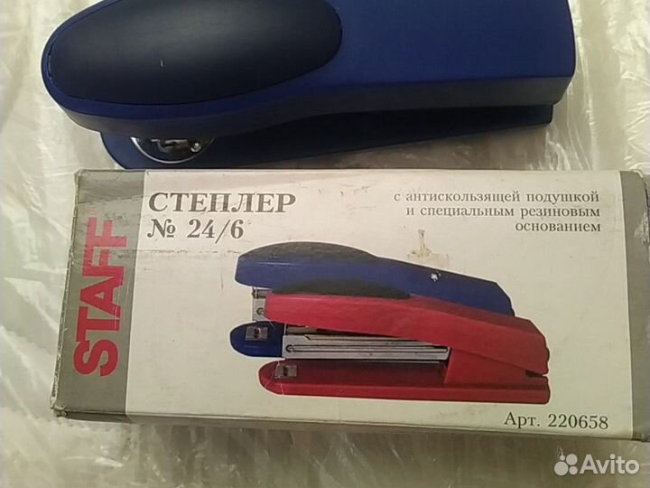 Тетради общие,бизнес кутюр,степлеры