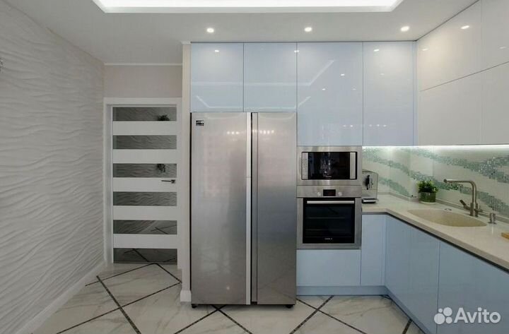 Кухонный гарнитур в стиле хай тек