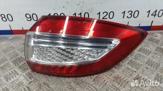 Фонарь задний правый ford mondeo 4 (YML04MY01)