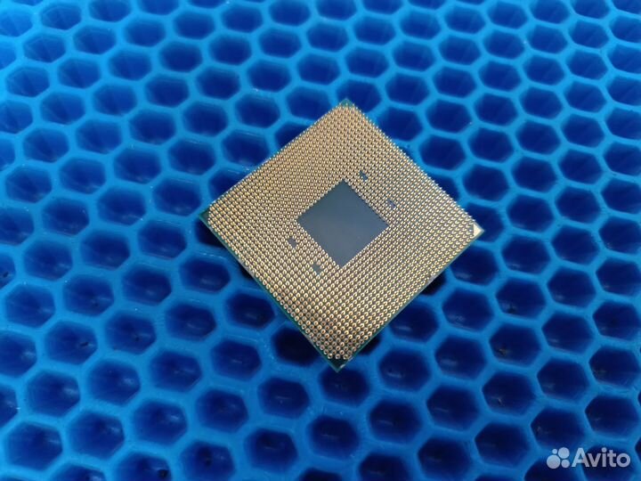 Процессор Ryzen 3 1200 4 ядра 4 потока 3.1 gнz