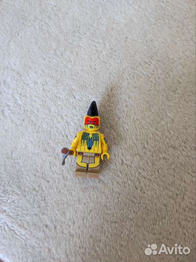 Lego минифигурка 5я из 10 серии