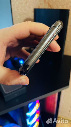 iPhone 11 Pro, 64 ГБ