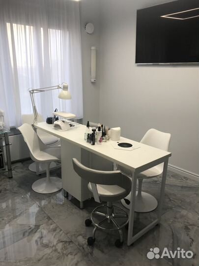 Мастер маникюра и педикюра