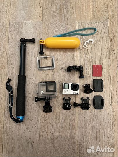 Камера GoPro Hero 4 black + аксессуары