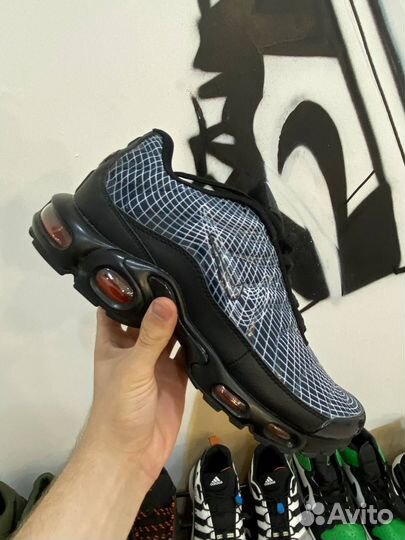 Кроссовки Nike Air Max Tn