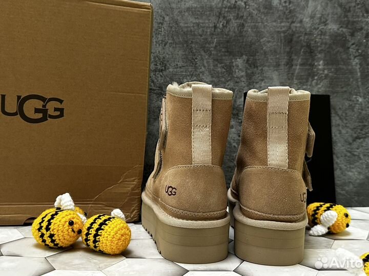 Ugg женские на платформе с мехом Бежевый