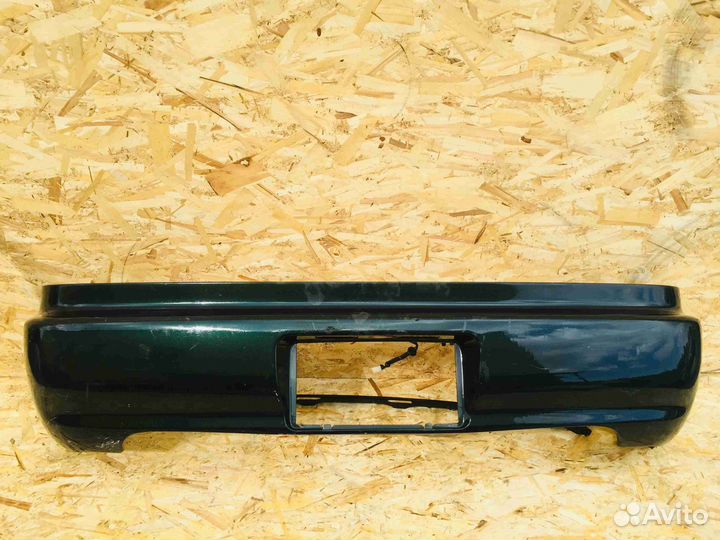 Бампер задний Toyota Carina ED T200 Зелёныйцарапин