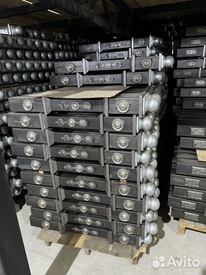 Кованые изделия столбы