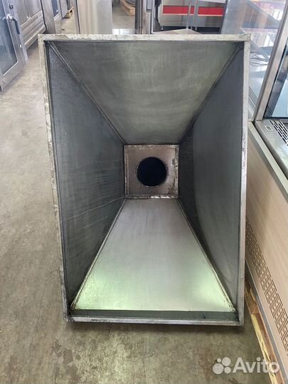 Зонт вытяжной островной