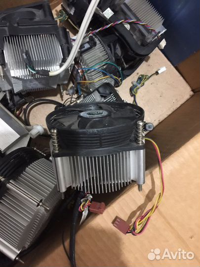 Радиатор процессора комьпьютера
