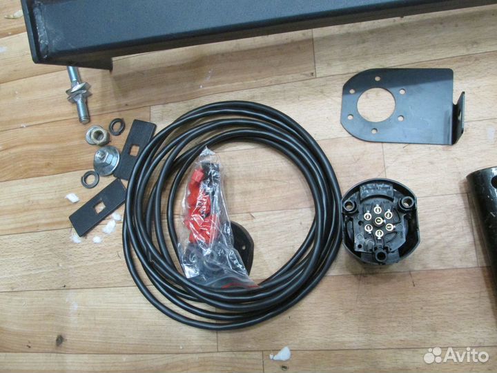 Новый Фаркоп (тсу) для Nissan Leaf ZE0, AZE0, ZE1