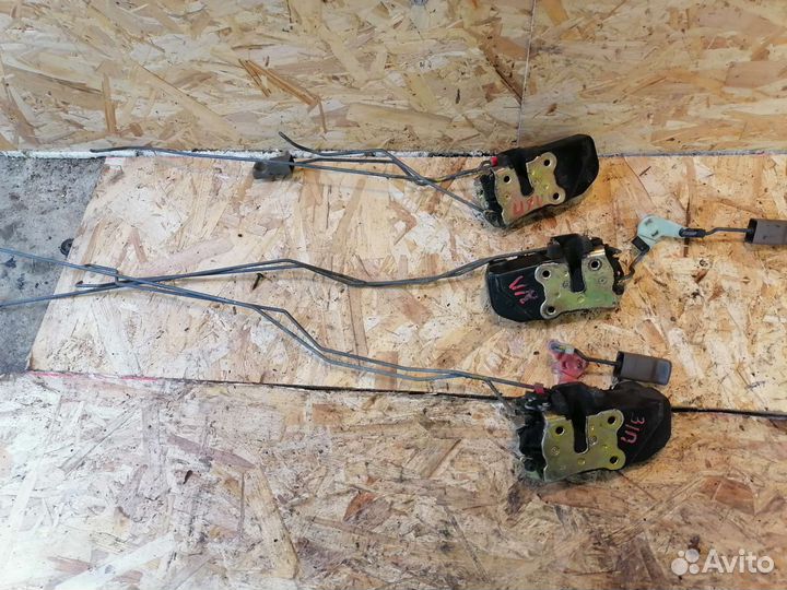 Замки дверей Dodge Stratus