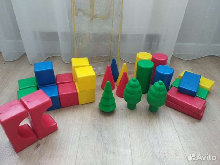 Кубик игральные(пластиковые,резиновые,тематические