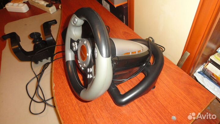 Игровой руль с педалями Дефендер для пк