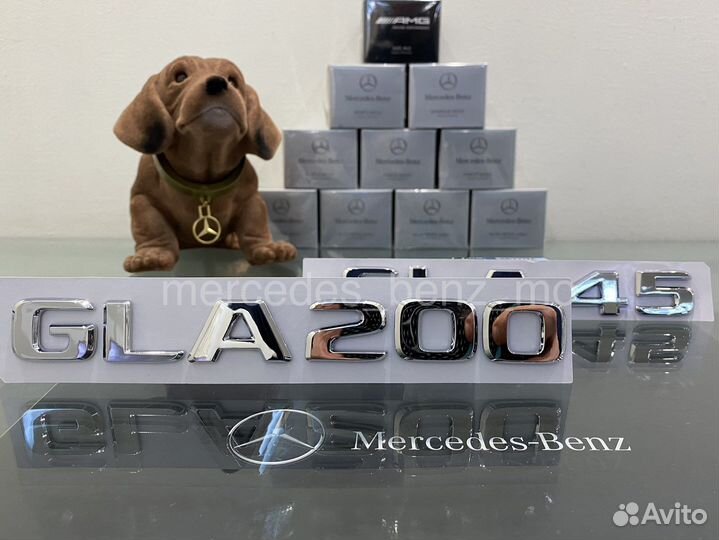 Шильдик Mercedes Benz GLA250