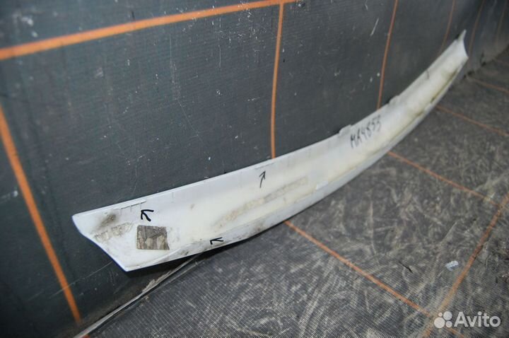 Молдинг решетки радиатора - Renault Sandero 1