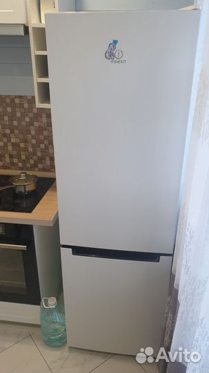 Холодильник indesit бу