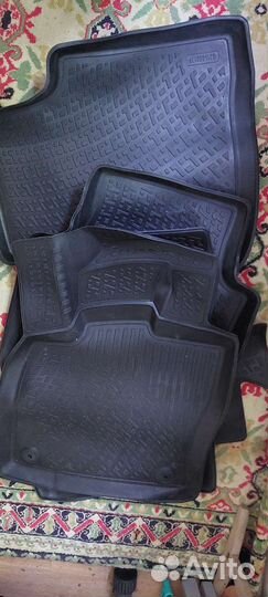Автомобильные коврики резиновые