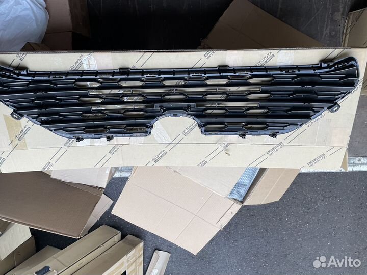 Решетка радиатора Toyota Rav4 2018-2023 5311242140