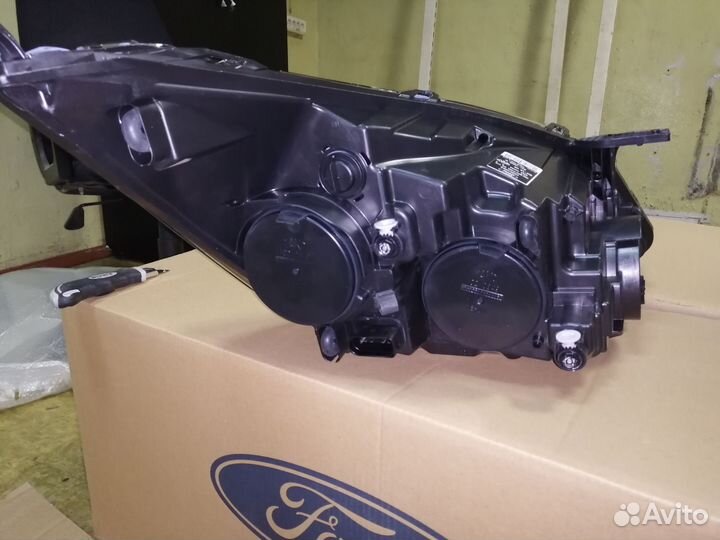 Фара Ford Transit Tourneo Custom 2012- 1866476