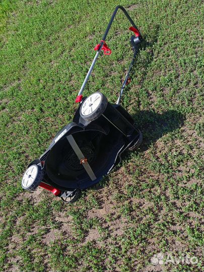 Газонокосилка электрическая
