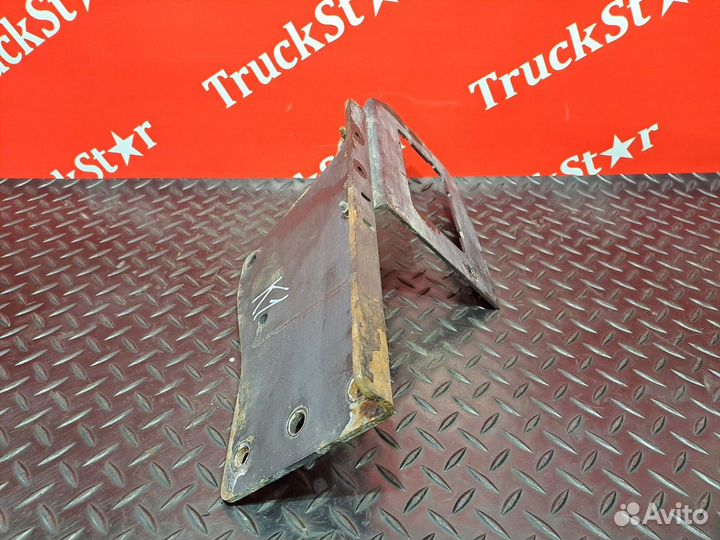 Кронштейн насоса AdBlue камаз 5490