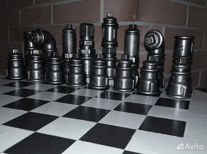 Необычные подарочные шахматы в стиле лофт