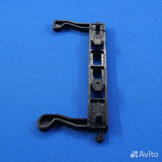 Крючок двери для микроволновки samsung DE64-00264A