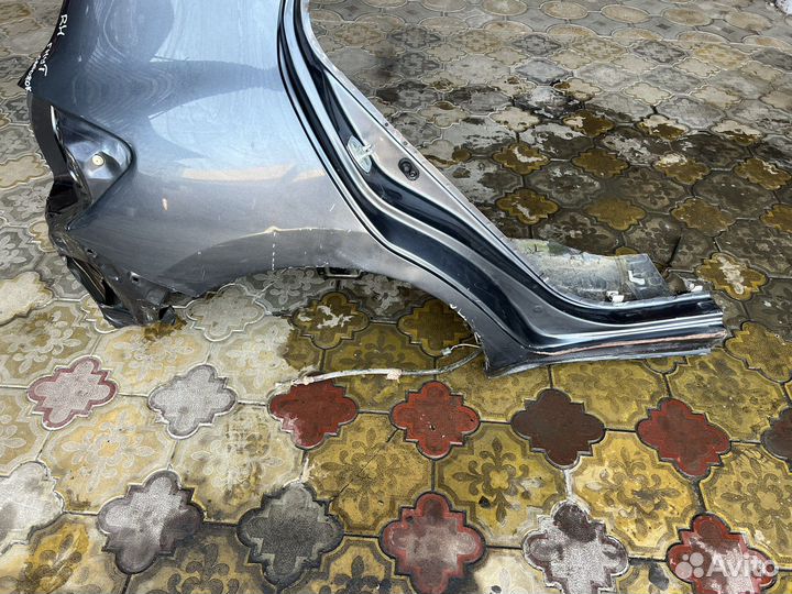 Задняя правая четверть Toyota Auris