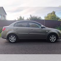 Kia Rio 1.4 MT, 2011, 180 000 км, с пробегом, цена 590 000 руб.