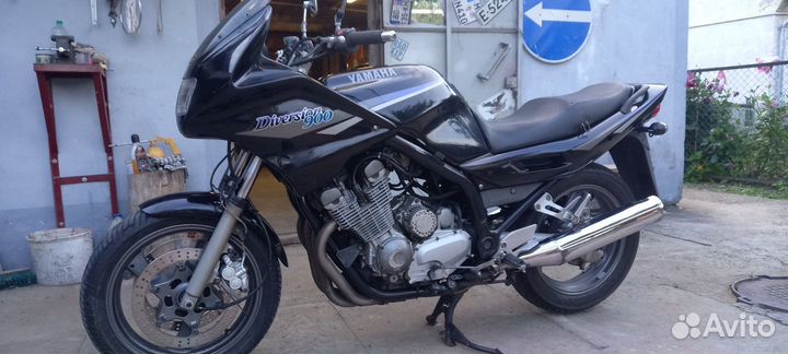 Yamaha XJ 900