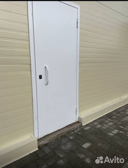 Металическая дверь 2100х1000