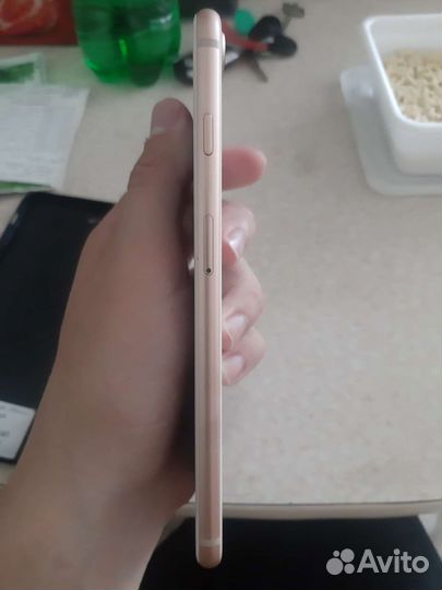 iPhone 8 plus 64gb