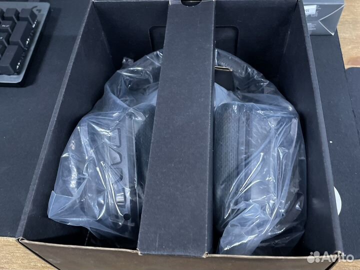 Гарнитура Logitech G635