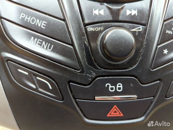 Панель управления магнитолой Ford Focus CB8 1.6L