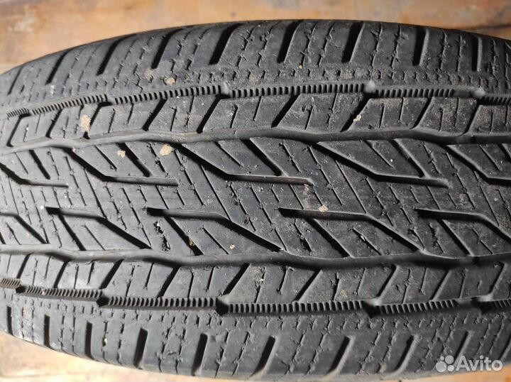 Continental ContiCrossContact LX2 2.25/65 R17